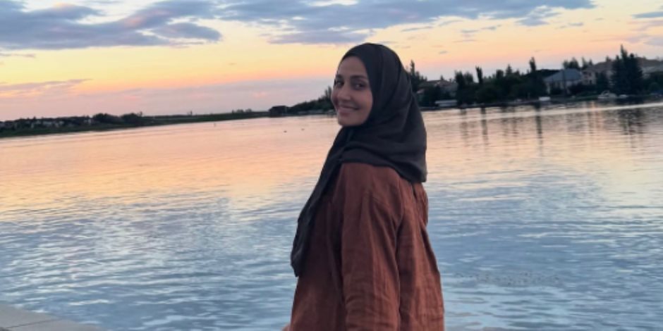 حلا شيحة تنشر صور جديدة مرفقة بتلاوة من سورة يونس