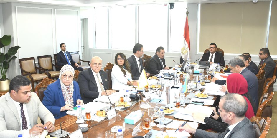 وزير الإسكان يترأس اجتماع مجلس إدارة الهيئة العامة للتنمية السياحية