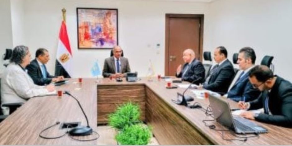 نائب وزير الإسكان يترأس اجتماع لجنة إعداد مُقترح لائحة قانون تنظيم المرفق نائب وزير الإسكان يترأس اجتماع لجنة إعداد مُقترح لائحة قانون تنظيم المرفق