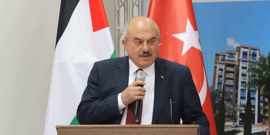 الدكتور سامي حجاوي وزير الحكم المحلي الفلسطيني لـ"صوت الأمة": جاهزون للعودة إلى غزة في أعقاب وقف إطلاق النار وتهيئة الظروف الملائمة الدكتور سامي حجاوي وزير الحكم المحلي الفلسطيني لـ"صوت الأمة": جاهزون للعودة إلى غزة في أعقاب وقف إطلاق النار وتهيئة الظروف الملائمة