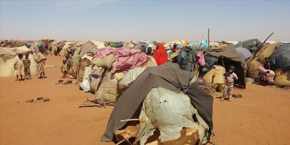 من الجنجويد للدعم السريع.. دارفور تحت الإبادة والتجويع ..وسكان الفاشر يعيشون على علف الحيوانات من الجنجويد للدعم السريع.. دارفور تحت الإبادة والتجويع ..وسكان الفاشر يعيشون على علف الحيوانات