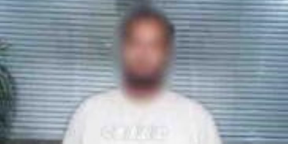 أمن القاهرة يضبط شخص لممارسته أعمال البلطجة وفرض السيطرة أمن القاهرة يضبط شخص لممارسته أعمال البلطجة وفرض السيطرة