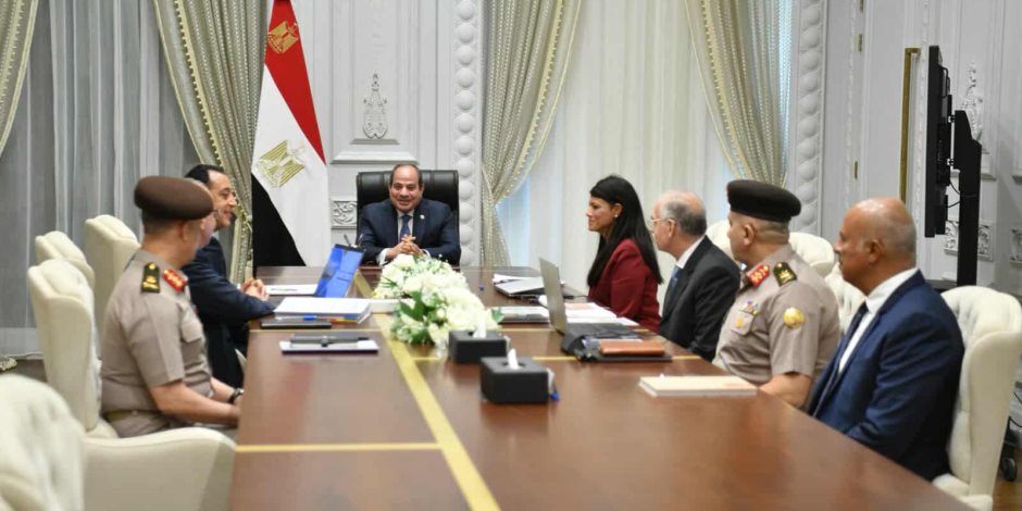 الرئيس السيسي يوجه باستمرار الاستثمار في تحديث المنظومة المائية والري الرئيس السيسي يوجه باستمرار الاستثمار في تحديث المنظومة المائية والري