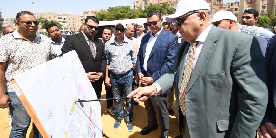 وزير الإسكان يتفقد مشروع السوق الحضارية بالقاهرة الجديدة وزير الإسكان يتفقد مشروع السوق الحضارية بالقاهرة الجديدة