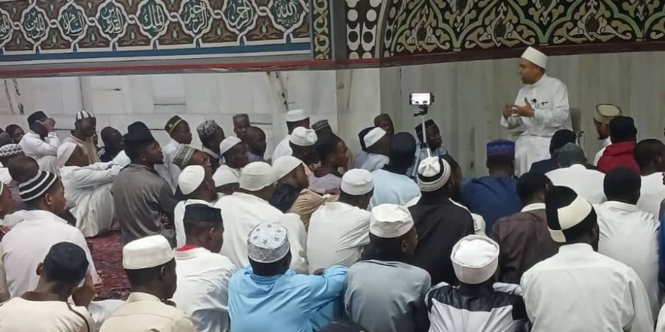 وزارة الأوقاف تطلق برنامج «مولد الهدى» عالميًّا ومجلس عن الشمائل المحمدية بمسجد حمزة بالمجلس الإسلامي الموزمبيقي وزارة الأوقاف تطلق برنامج «مولد الهدى» عالميًّا ومجلس عن الشمائل المحمدية بمسجد حمزة بالمجلس الإسلامي الموزمبيقي