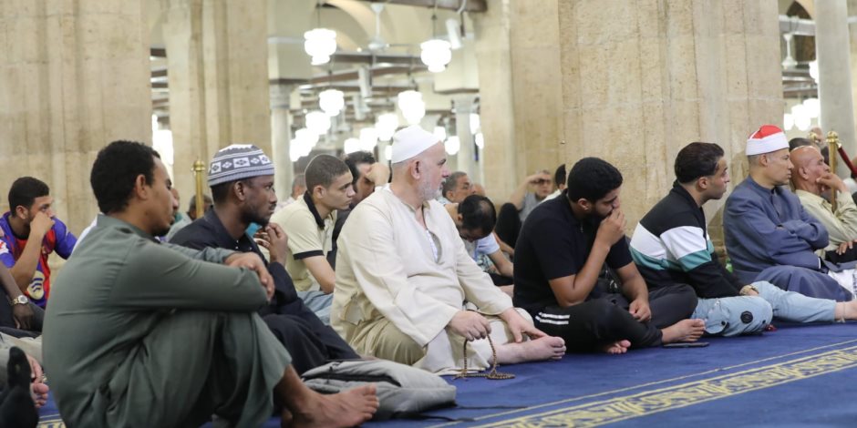 وعَّاظ الأزهر يشاركون في اليوم العالمي للسَّرد القرآني بمشاركة عشرات الآلاف داخل مصر وخارجها وعَّاظ الأزهر يشاركون في اليوم العالمي للسَّرد القرآني بمشاركة عشرات الآلاف داخل مصر وخارجها