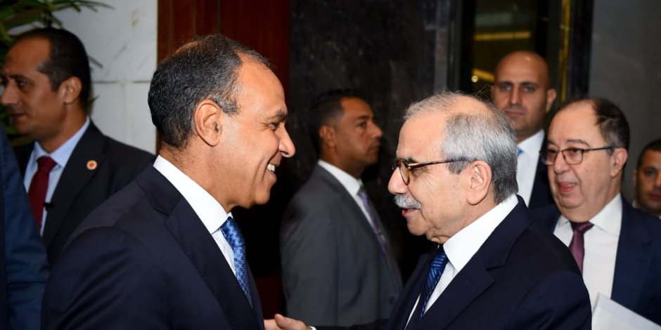 وزير الخارجية يلتقي رئيس وزراء لبنان بمدينة العلمين وزير الخارجية يلتقي رئيس وزراء لبنان بمدينة العلمين