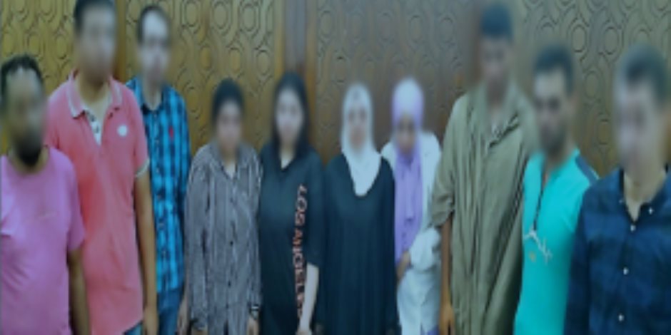 ضبط أحد الأشخاص لإدارته نادى صحي واستغلاله فى ممارسة الأعمال المنافية للأداب بالإسكندرية ضبط أحد الأشخاص لإدارته نادى صحي واستغلاله فى ممارسة الأعمال المنافية للأداب بالإسكندرية