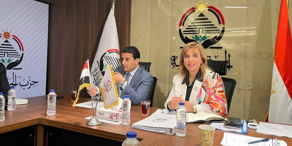 النقابات المهنية بـ”الجبهة” تضع خطتها لانتخابات " النواب " وتصيغ رؤية شاملة تعبر عن العاملين النقابات المهنية بـ”الجبهة” تضع خطتها لانتخابات " النواب " وتصيغ رؤية شاملة تعبر عن العاملين