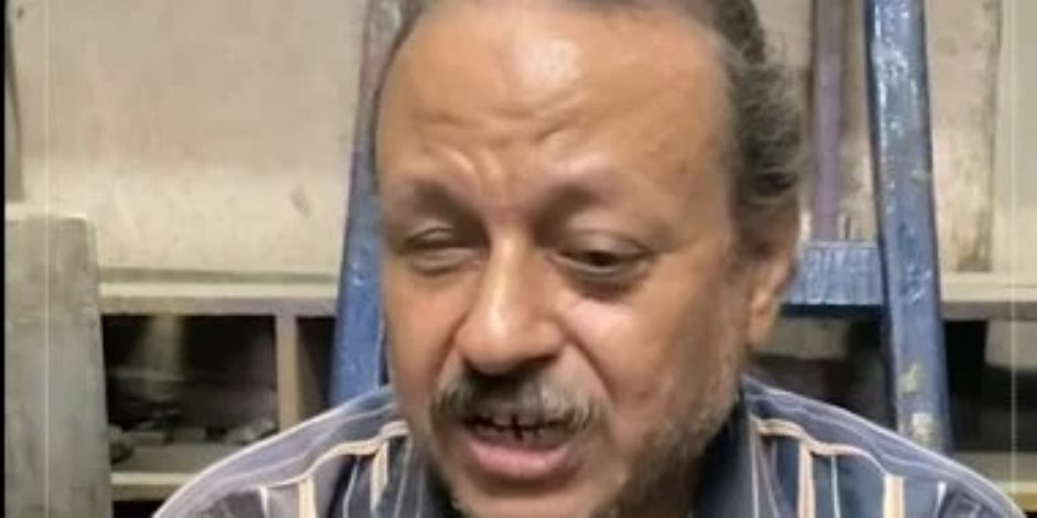 بائع دهانات بإمبابة يتصدر "التريند" بعد منشور يشتكى فيه قلة حركة البيع