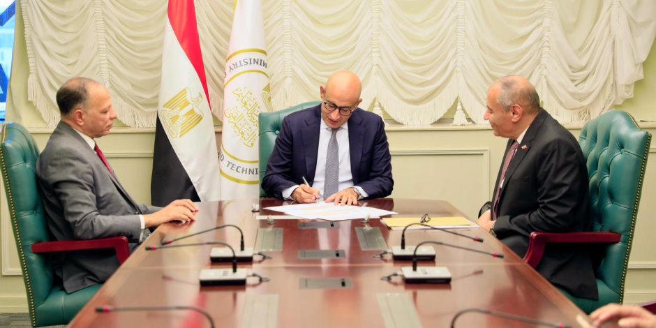 بنسبة نجاح 90.6%.. وزير التربية والتعليم يعتمد نتيجة امتحانات الدور الثاني لشهادة الثانوية العامة بنسبة نجاح 90.6%.. وزير التربية والتعليم يعتمد نتيجة امتحانات الدور الثاني لشهادة الثانوية العامة