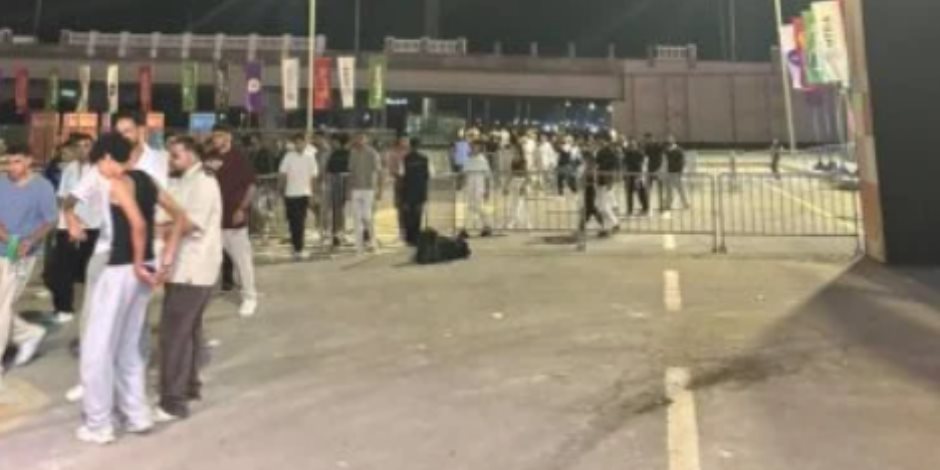 ختام مهرجان العلمين.. حضور جماهيري ضخم في حفل كايروكي ختام مهرجان العلمين.. حضور جماهيري ضخم في حفل كايروكي