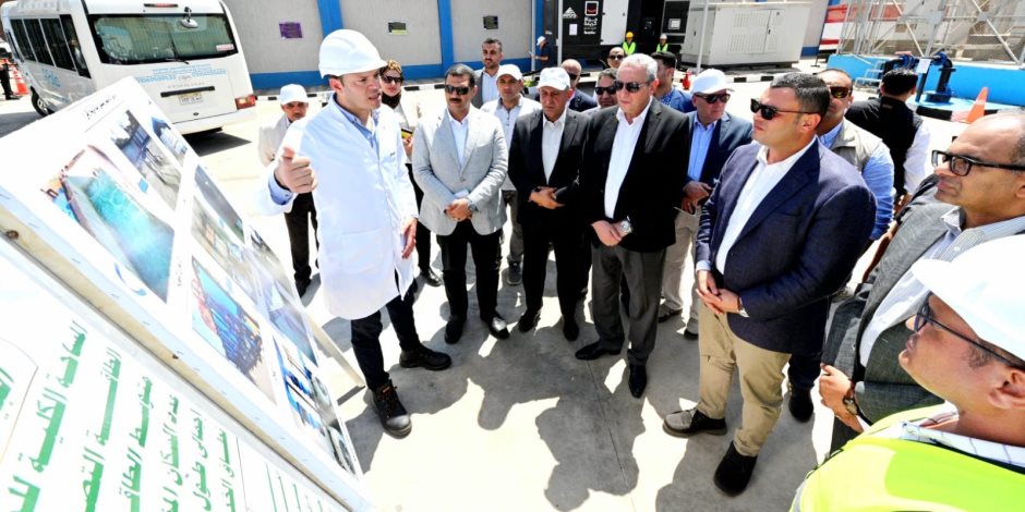 وزير الإسكان ومحافظ الغربية يتفقدان محطة مياه سندبسط الإرتوازية ضمن مشروعات “حياة كريمة”