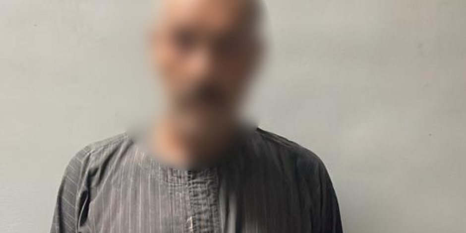ضبط مرتكب واقعة النصب على مسنة والاستيلاء على مبالغ مالية من محفظتها الإلكترونية بالإسكندرية ضبط مرتكب واقعة النصب على مسنة والاستيلاء على مبالغ مالية من محفظتها الإلكترونية بالإسكندرية