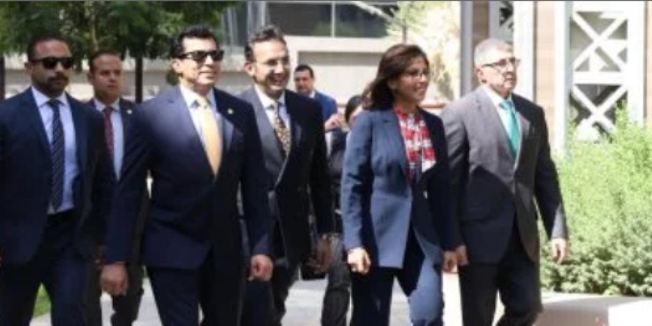 مديرة الأكاديمية الوطنية للتدريب تستقبل وزير الشباب ويتفقدون برامج تأهيل النشء مديرة الأكاديمية الوطنية للتدريب تستقبل وزير الشباب ويتفقدون برامج تأهيل النشء