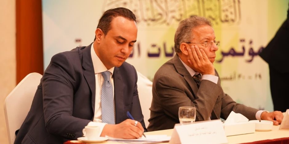 رئيس هيئة الرعاية الصحية: برنامج "NILE" يستهدف استقطاب العقول المهاجرة رئيس هيئة الرعاية الصحية: برنامج "NILE" يستهدف استقطاب العقول المهاجرة
