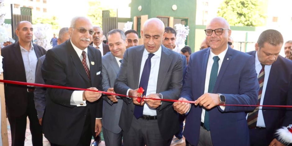 بمناسبة عيدها القومي.. وزير التربية والتعليم يفتتح خمس مدارس جديدة في القليوبية بمناسبة عيدها القومي.. وزير التربية والتعليم يفتتح خمس مدارس جديدة في القليوبية