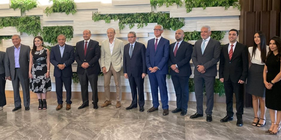 مجلس الاعمال المصرى الكندى يتفق مع الخارجية على تنظيم زيارات متبادلة لوفود تجارية رفيعة المستوى مجلس الاعمال المصرى الكندى يتفق مع الخارجية على تنظيم زيارات متبادلة لوفود تجارية رفيعة المستوى