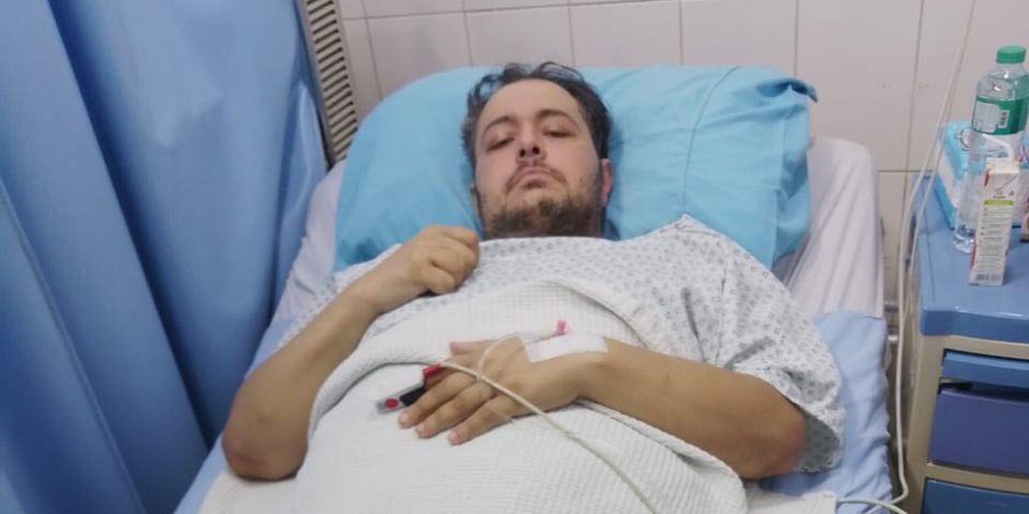 نقل كريم مغاورى للعناية المركزة.. والفنان يطلب الدعاء نقل كريم مغاورى للعناية المركزة.. والفنان يطلب الدعاء