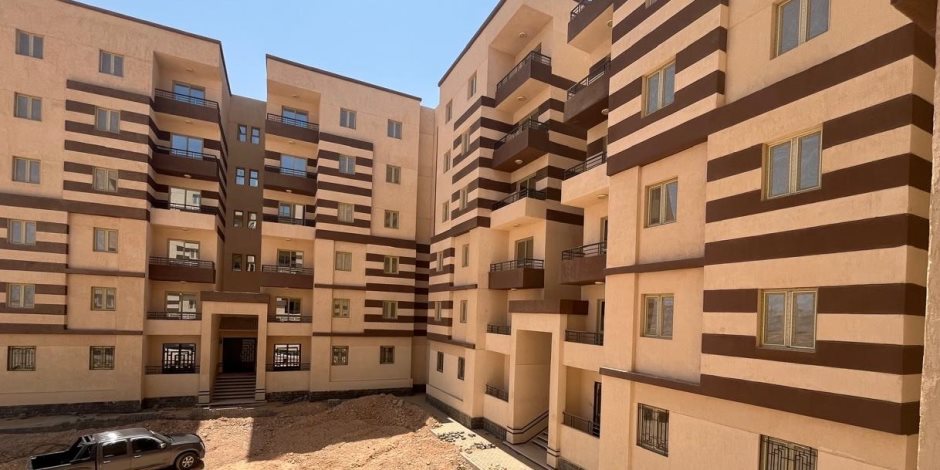 وزير الإسكان يتابع موقف وحدات "سكن لكل المصريين" و"ديارنا" بمدن بدر وقنا والمنيا وبرج العرب الجديدة وزير الإسكان يتابع موقف وحدات "سكن لكل المصريين" و"ديارنا" بمدن بدر وقنا والمنيا وبرج العرب الجديدة