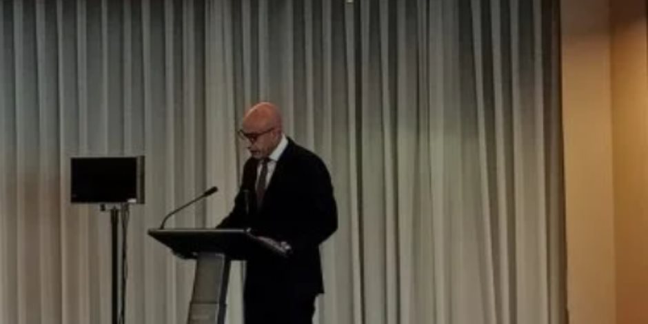 محمد عبداللطيف: «تعليم مهارات القراءة والكتابة جزءًا من الهوية المهنية لمعلمينا»