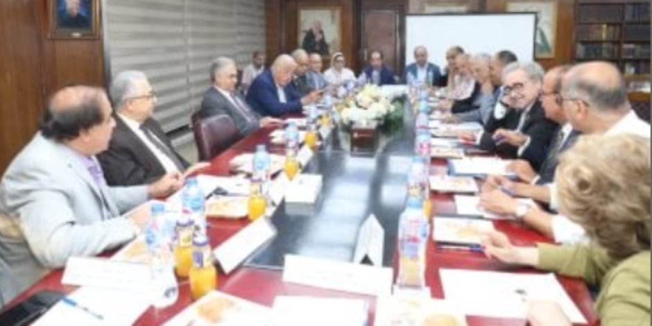 اللجنة الاستشارية العليا تبدأ استعدادات معرض القاهرة الدولى للكتاب 2026 اللجنة الاستشارية العليا تبدأ استعدادات معرض القاهرة الدولى للكتاب 2026