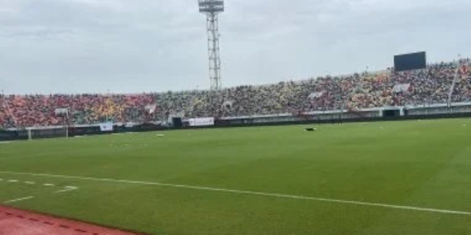 قبل اللقاء بساعات قليلة .. هطول الأمطار مجددا على ملعب مباراة منتخب مصر وبوركينا فاسو