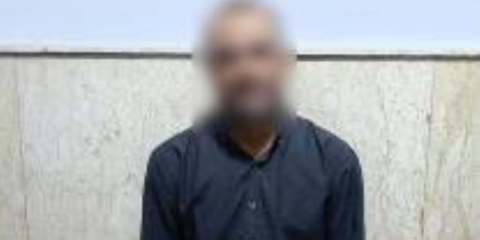 بعد تداول فيديو عبر «فيس بوك».. ضبط عامل اعتدى على كلب بالبحيرة بعد تداول فيديو عبر «فيس بوك».. ضبط عامل اعتدى على كلب بالبحيرة