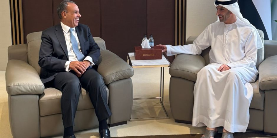 وزير الخارجية يلتقي وزير التجارة الخارجية بدولة الإمارات العربية المتحدة وزير الخارجية يلتقي وزير التجارة الخارجية بدولة الإمارات العربية المتحدة