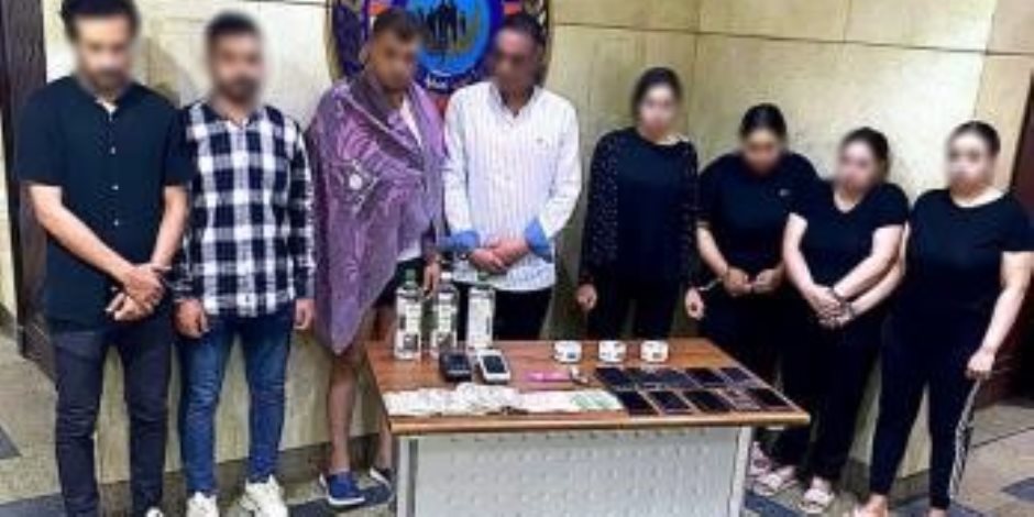 ضبط سيدة تدير نادي صحي بدون ترخيص واستغلاله في أعمال منافية للآداب بالمعادي ضبط سيدة تدير نادي صحي بدون ترخيص واستغلاله في أعمال منافية للآداب بالمعادي