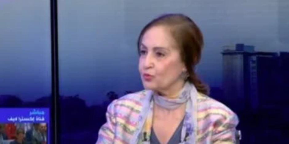 السفيرة نائلة جبر: التنمية هى الحل السحرى لمواجهة الهجرة غير الشرعية السفيرة نائلة جبر: التنمية هى الحل السحرى لمواجهة الهجرة غير الشرعية