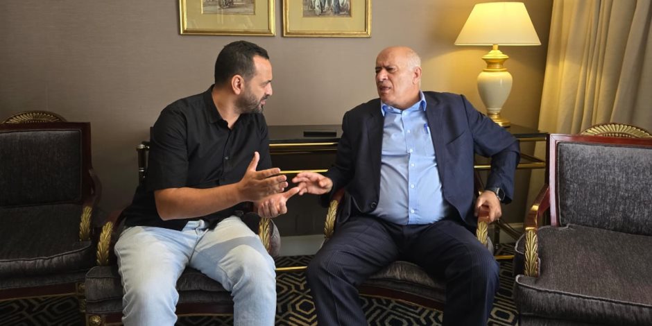 جبريل الرجوب أمين سر اللجنة المركزية لحركة فتح ووزير الرياضة الفلسطيني لـ"صوت الأمة": الوحدة وإنهاء الانقسام سيكون الرد القوى على مخططات التهجير و"ريفيرا الشرق الأوسط" جبريل الرجوب أمين سر اللجنة المركزية لحركة فتح ووزير الرياضة الفلسطيني لـ"صوت الأمة": الوحدة وإنهاء الانقسام سيكون الرد القوى على مخططات التهجير و"ريفيرا الشرق الأوسط"