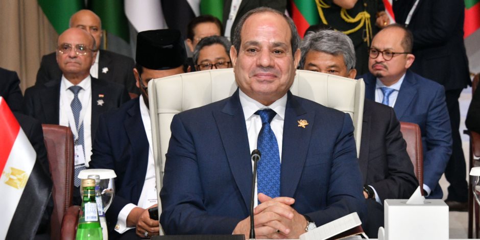 الرئيس السيسي: تغيير نظرة العدو نحونا تتطلب قرارات قوية حتى يرتدع كل باغ الرئيس السيسي: تغيير نظرة العدو نحونا تتطلب قرارات قوية حتى يرتدع كل باغ
