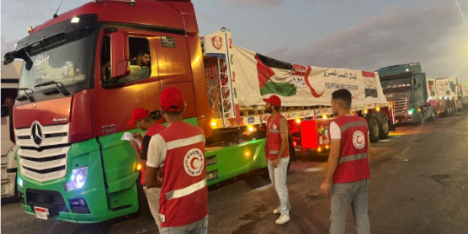 إطلاق قافلة «زاد العزة» الـ37 إلى غزة بحمولة 2500 طن مساعدات غذائية إطلاق قافلة «زاد العزة» الـ37 إلى غزة بحمولة 2500 طن مساعدات غذائية