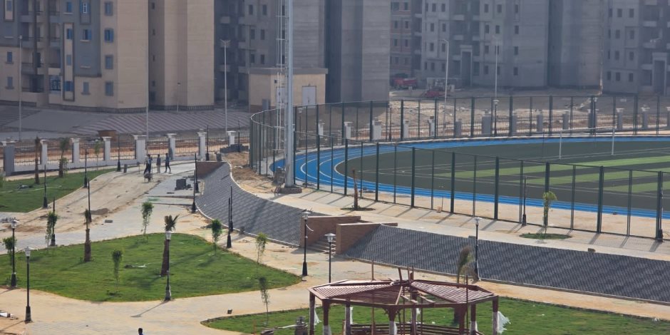 وزير الإسكان يتابع الموقف التنفيذى لمشروعات "سكن لكل المصريين" و"النادي الاجتماعي" بمدينة أكتوبر الجديدة