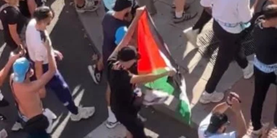 الأمن يمنع دخول علم فلسطينى بمباراة الريال ضد أولمبيك مارسيليا في دوري أبطال أوربا.. "فيديو"