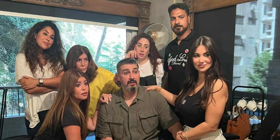 "انتظروا دور مفاجأة".. هدي الأتربي تخوض تجربة فنية جديدة في مسلسل "كلهم بيحبوا مودي" بطوله النجم ياسر جلال "انتظروا دور مفاجأة".. هدي الأتربي تخوض تجربة فنية جديدة في مسلسل "كلهم بيحبوا مودي" بطوله النجم ياسر جلال