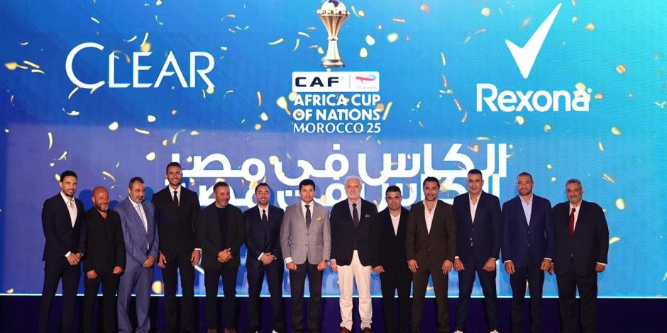 وزير الشباب والرياضة يشهد احتفالية استقبال كأس الأمم الإفريقية  في مصر