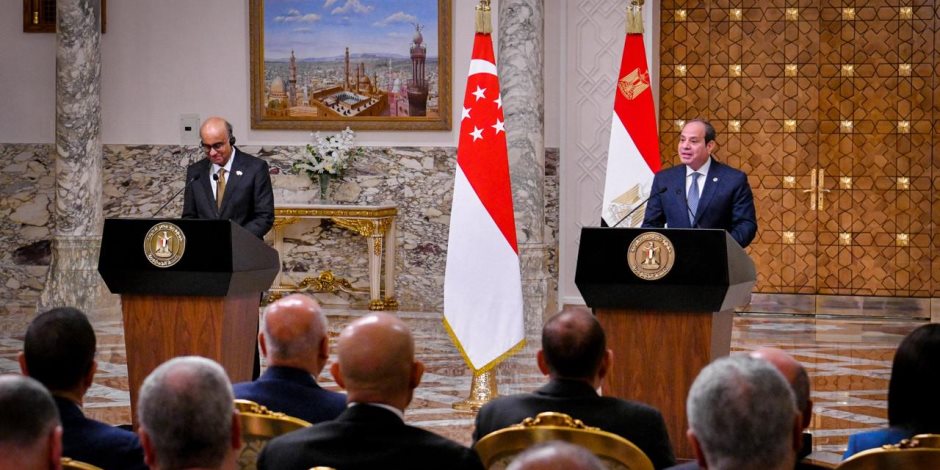 الرئيس السيسي يؤكد لنظيره السنغافوري على موقف مصر الثابت ضد تهجير الفلسطينيين الرئيس السيسي يؤكد لنظيره السنغافوري على موقف مصر الثابت ضد تهجير الفلسطينيين