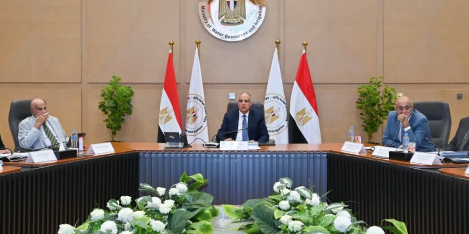 عقد اجتماع الجمعية العامة العادية للشركة القابضة للري والصرف برئاسة الوزير عقد اجتماع الجمعية العامة العادية للشركة القابضة للري والصرف برئاسة الوزير