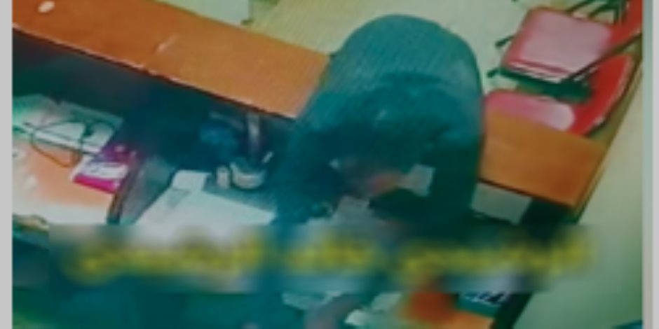 ضبط المتهم بسرقة هاتف محمول من داخل عيادة خاصة بأسوان