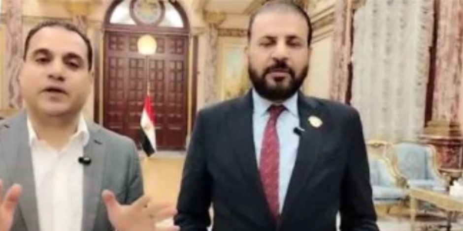 شنطة النائب فيها إيه؟..عضو الشيوخ يكشف محتويات الحقيبة البرلمانية