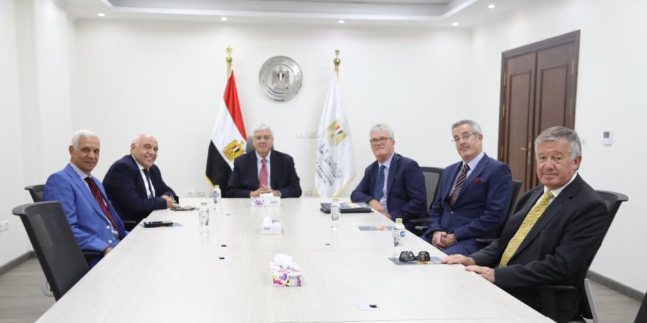جامعة المستقبل تجدد توقيع بروتوكول تعاون مع جامعة كورك الأيرلندية بحضور وزير التعليم العالي