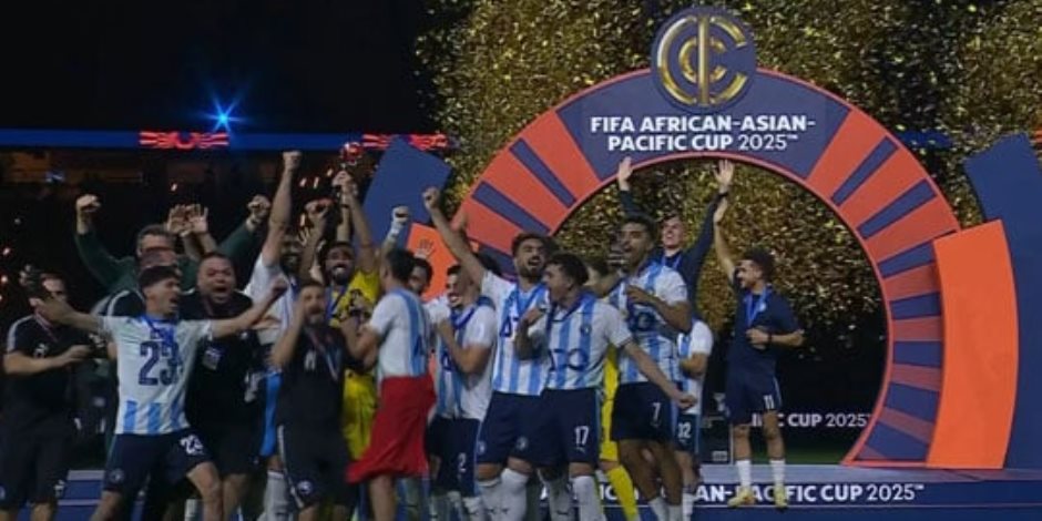 بيراميدز يعانق المجد.. يتوج بكأس القارات الثلاث ويعادل إنجاز الأهلي