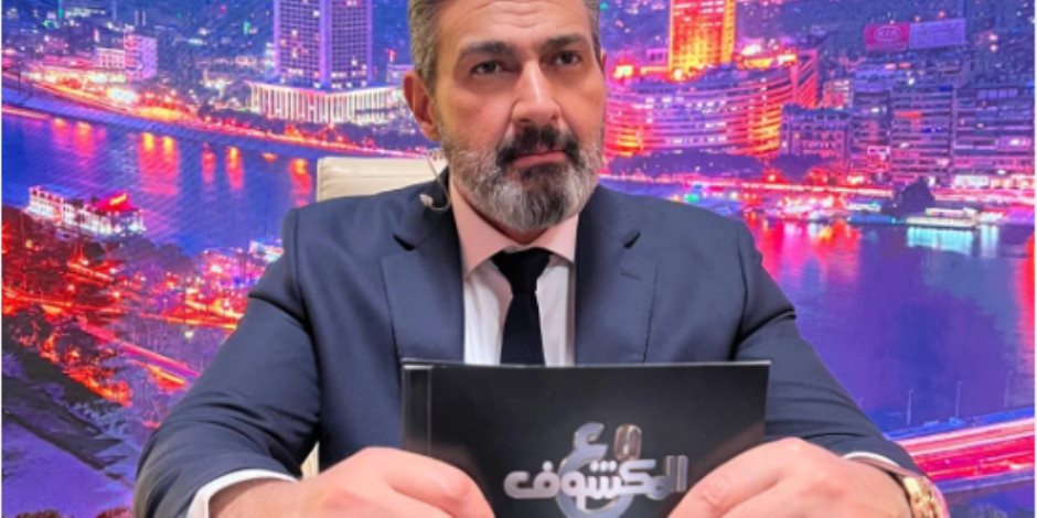 ياسر جلال مذيع يحاول إثبات براءة أسرته فى مسلسل للعدالة وجه آخر