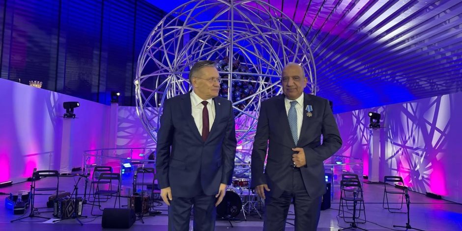 روساتوم تمنح وزير الكهرباء نوط الامتياز للإسهام في تعزيز التعاون الدولي روساتوم تمنح وزير الكهرباء نوط الامتياز للإسهام في تعزيز التعاون الدولي