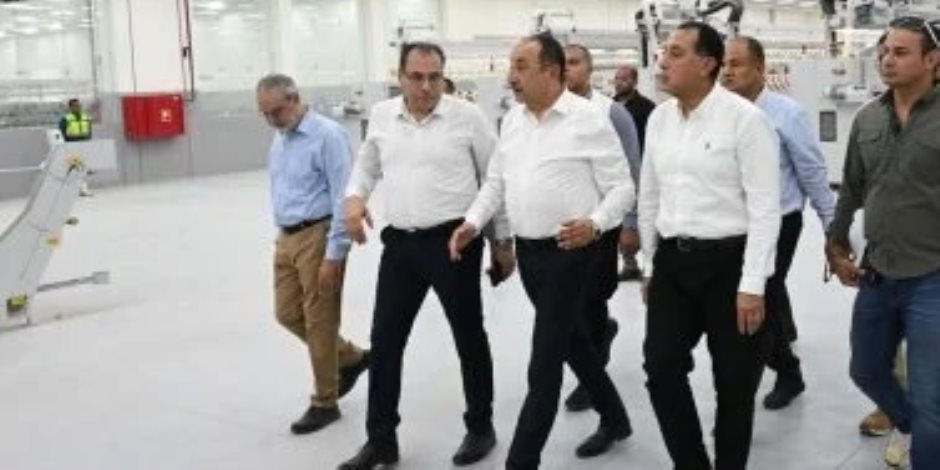 رئيس الوزراء يتفقد مصنع "غزل 2" الجديد بشركة مصر شبين الكوم للغزل والنسيج ويتابع تجارب بدء التشغيل