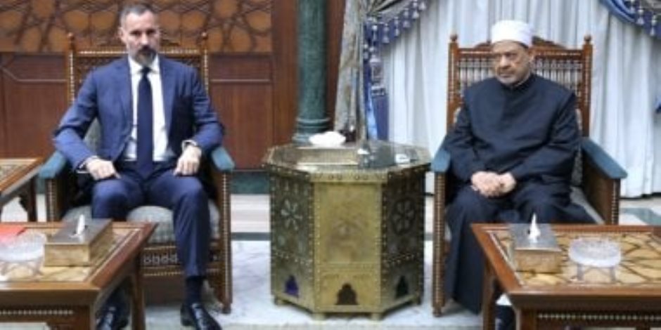 الأمير أغا خان : الأنظار تتجه إلى الأزهر الشريف كونه منبر الاعتدال والوسطية فى العالم