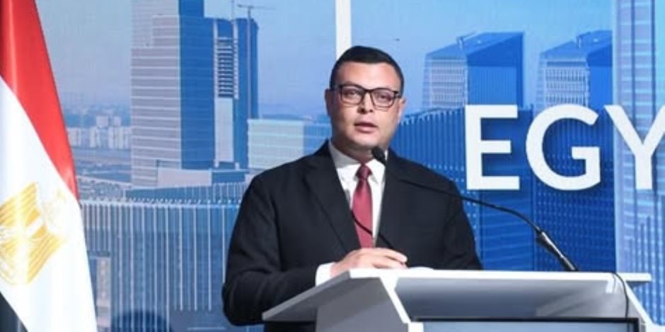 وزير الإسكان يعلن إطلاق الاستراتيجية الوطنية للمدن الذكية