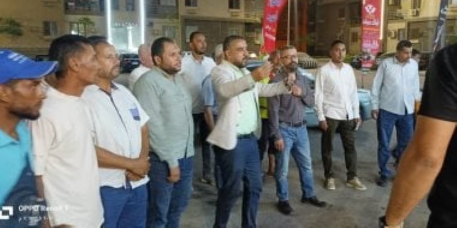 رئيس جهاز مدينة العبور الجديدة يتفقد أعمال النظافة.. ويؤكد: لا تهاون مع أي مقصر
